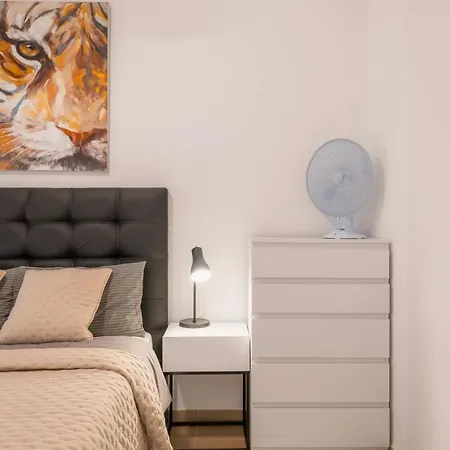 Daire Domillion Sunrise 2bdr 2bath Gibraltar View *