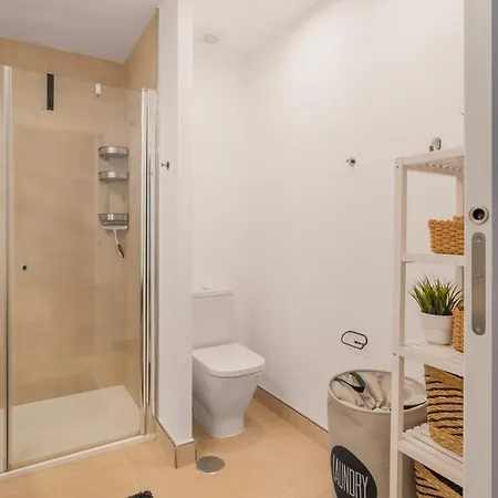 Daire Domillion Sunrise 2bdr 2bath Gibraltar View *
