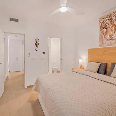 Domillion Sunrise 2bdr 2bath Gibraltar View Daire *